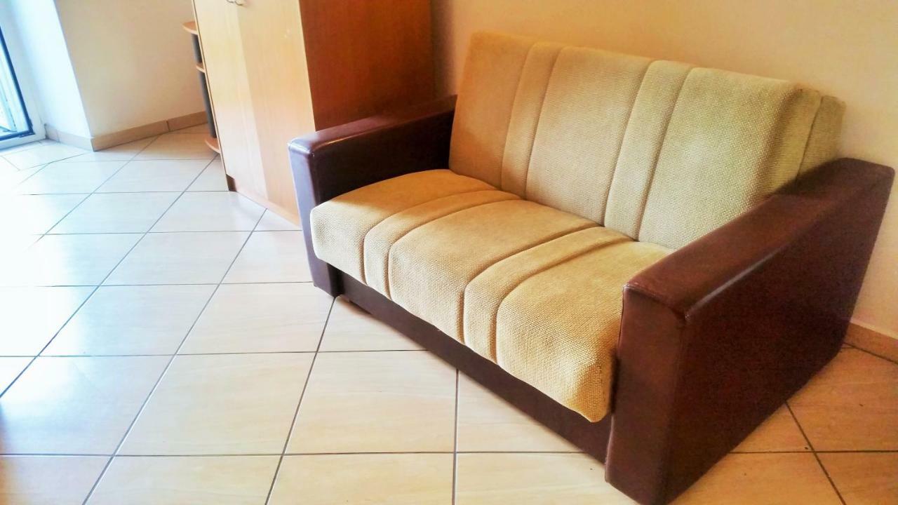 Obala Apartment & Studios Малинска Екстериор снимка